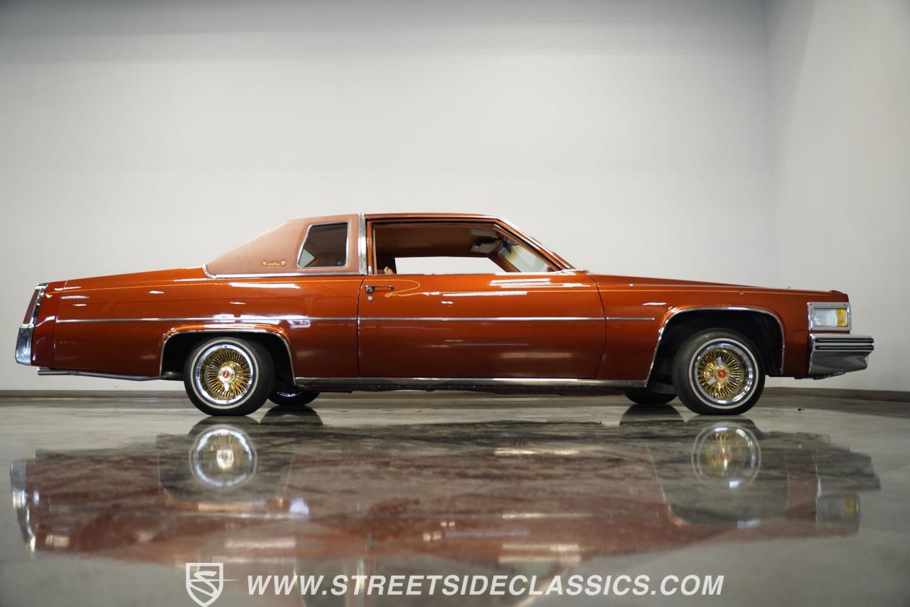 1977 Cadillac Coupe DeVille Lowrider