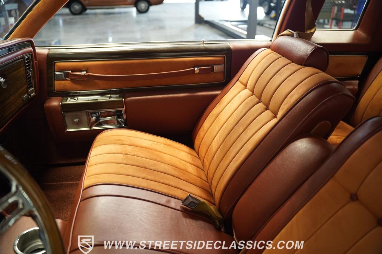 1977 Cadillac Coupe DeVille Lowrider