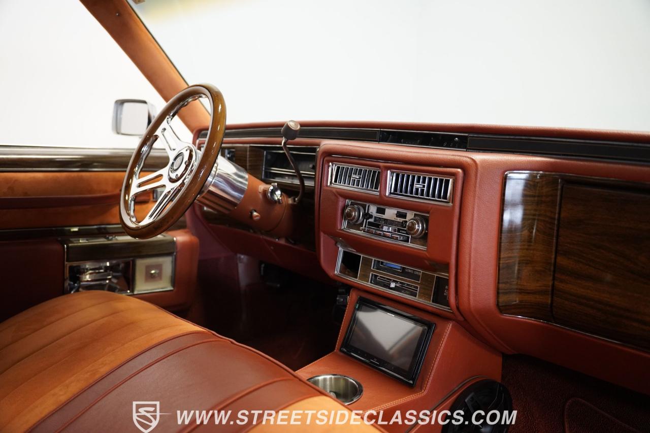 1977 Cadillac Coupe DeVille Lowrider