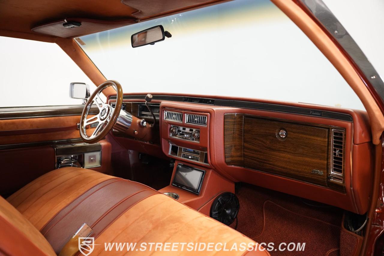 1977 Cadillac Coupe DeVille Lowrider