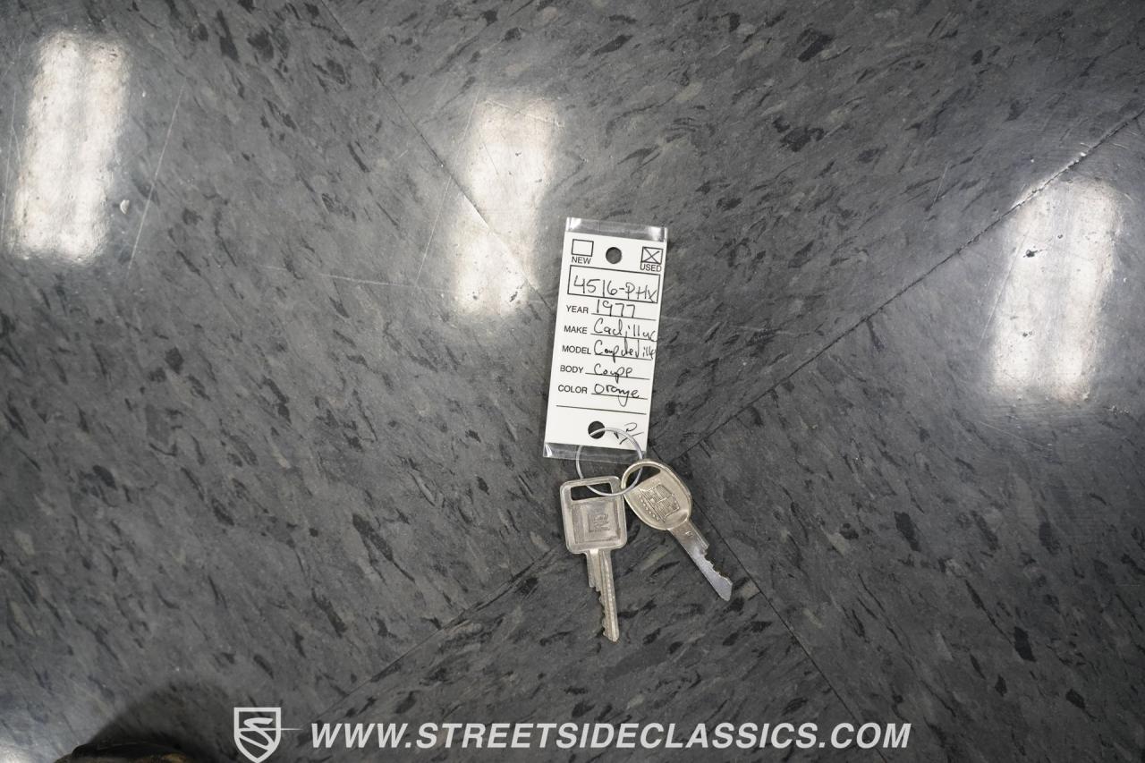 1977 Cadillac Coupe DeVille Lowrider