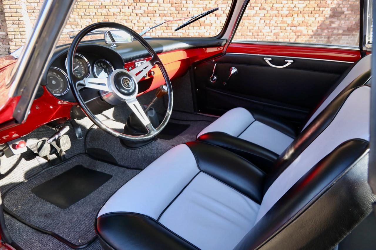 1961 Alfa Romeo Giulietta Sprint Speciale