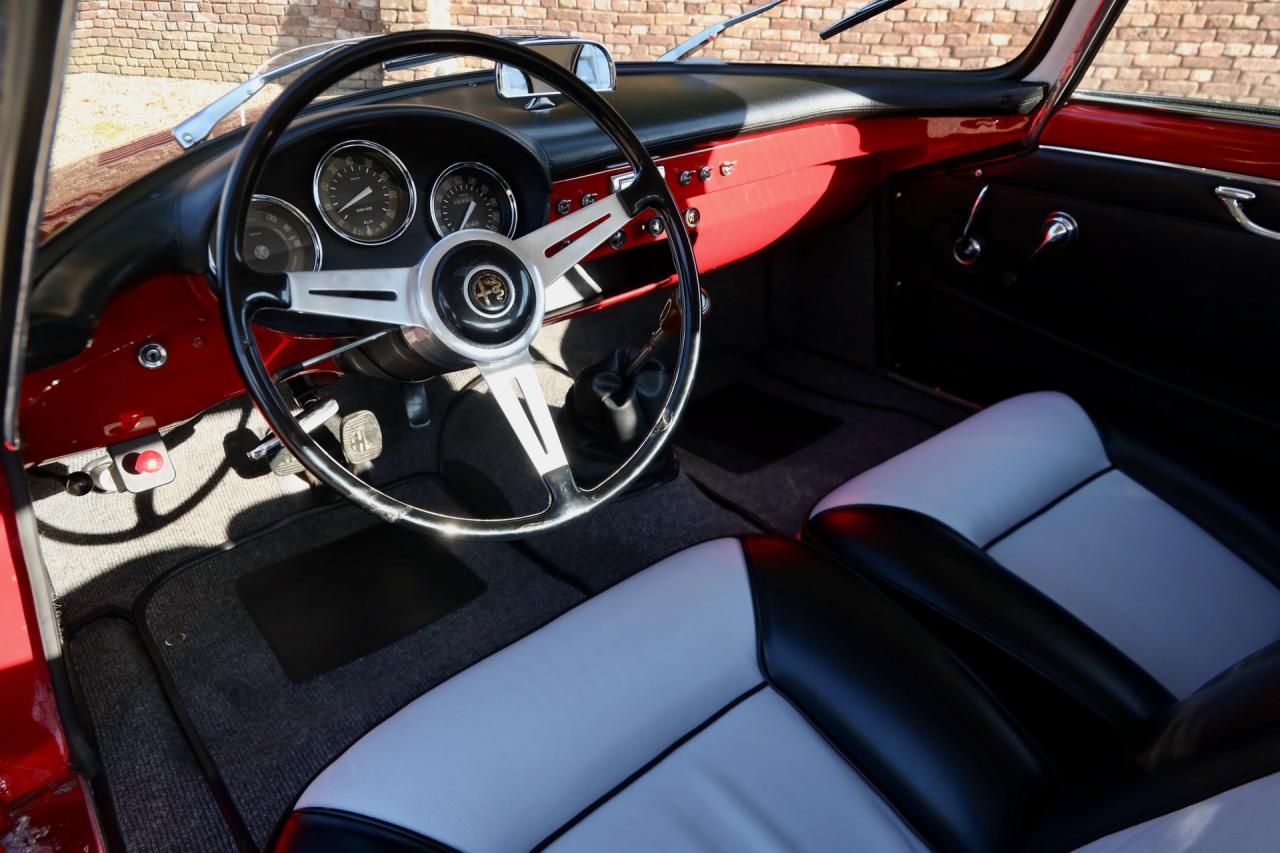 1961 Alfa Romeo Giulietta Sprint Speciale