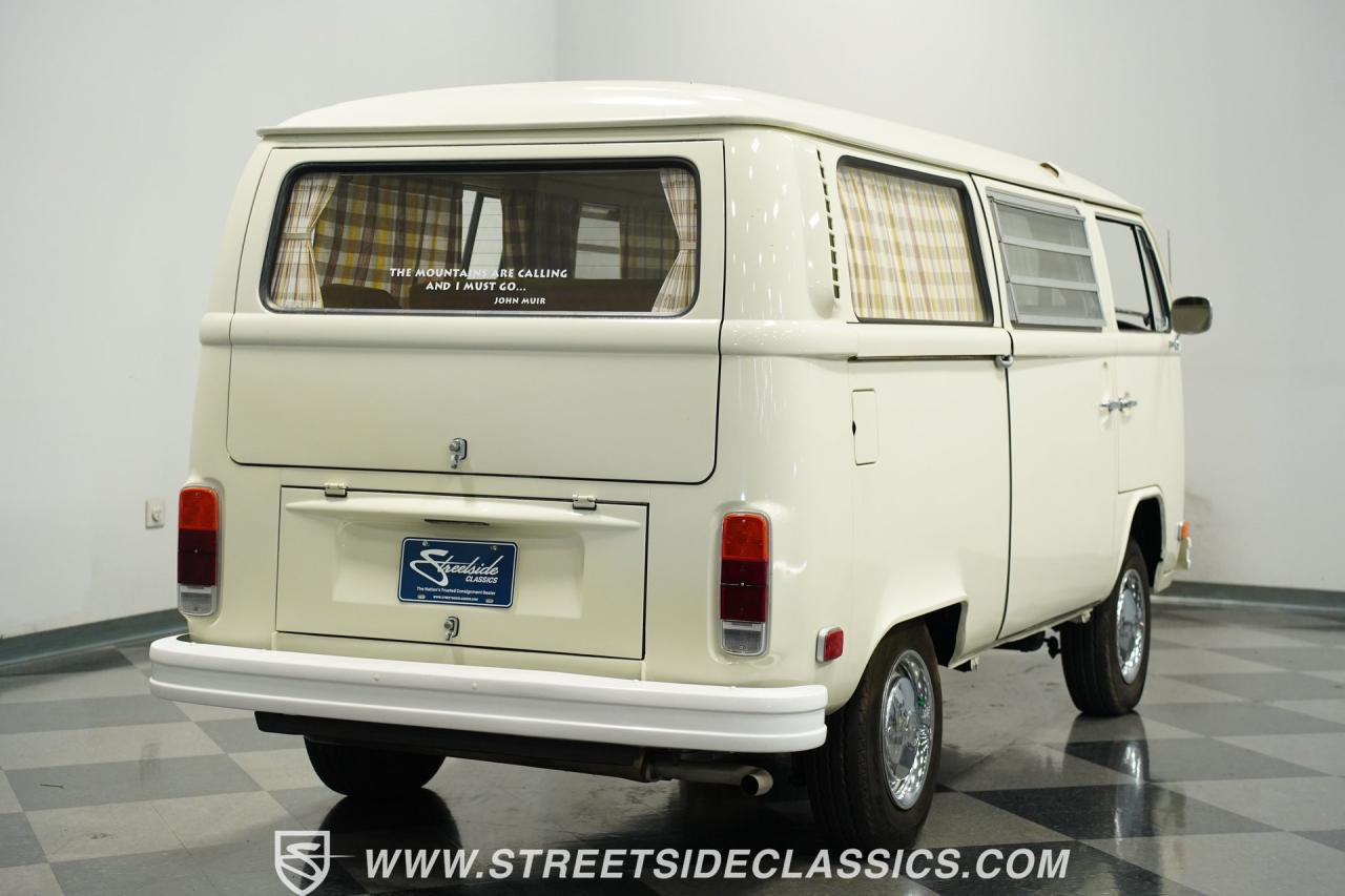 1973 Volkswagen Westfalia Camper Bus
