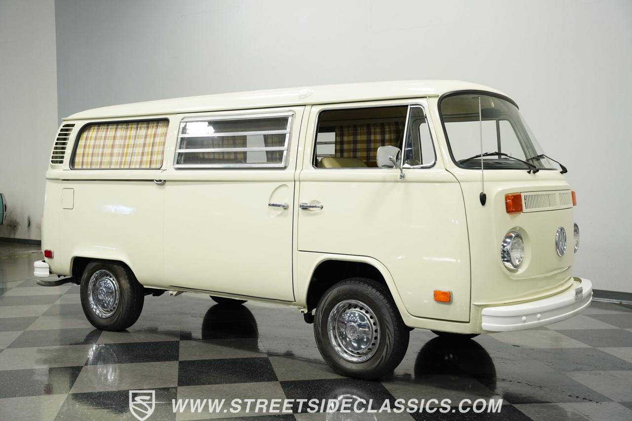 1973 Volkswagen Westfalia Camper Bus