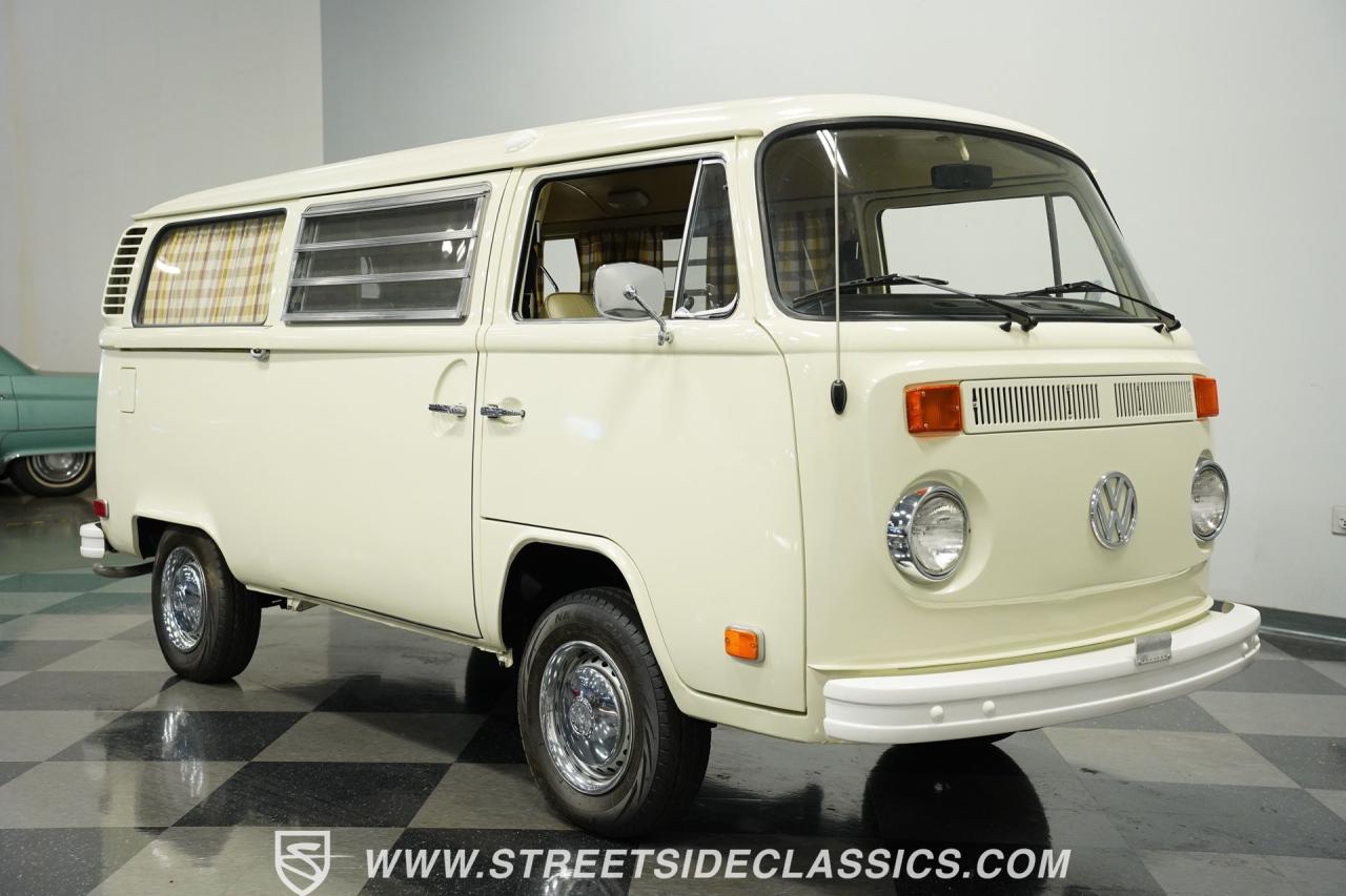 1973 Volkswagen Westfalia Camper Bus