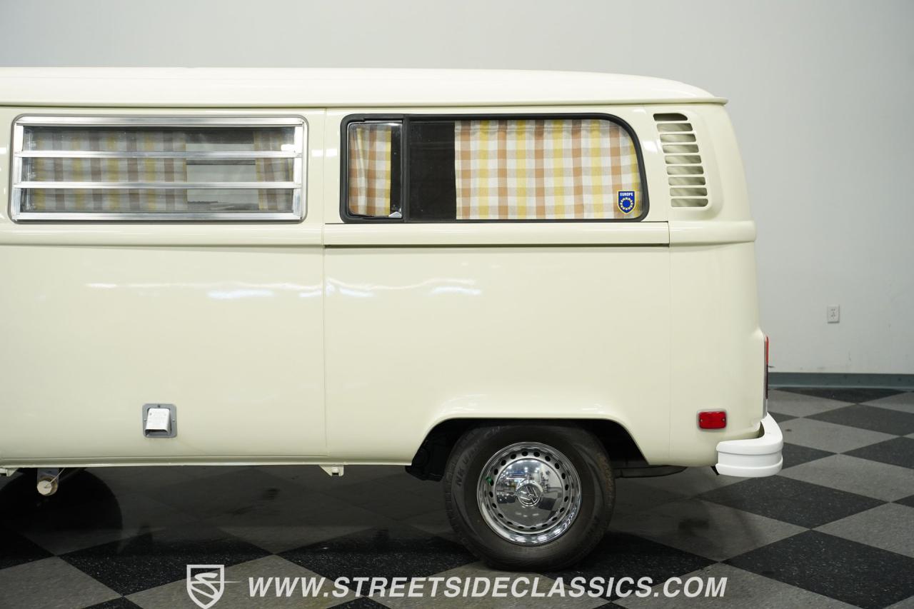 1973 Volkswagen Westfalia Camper Bus