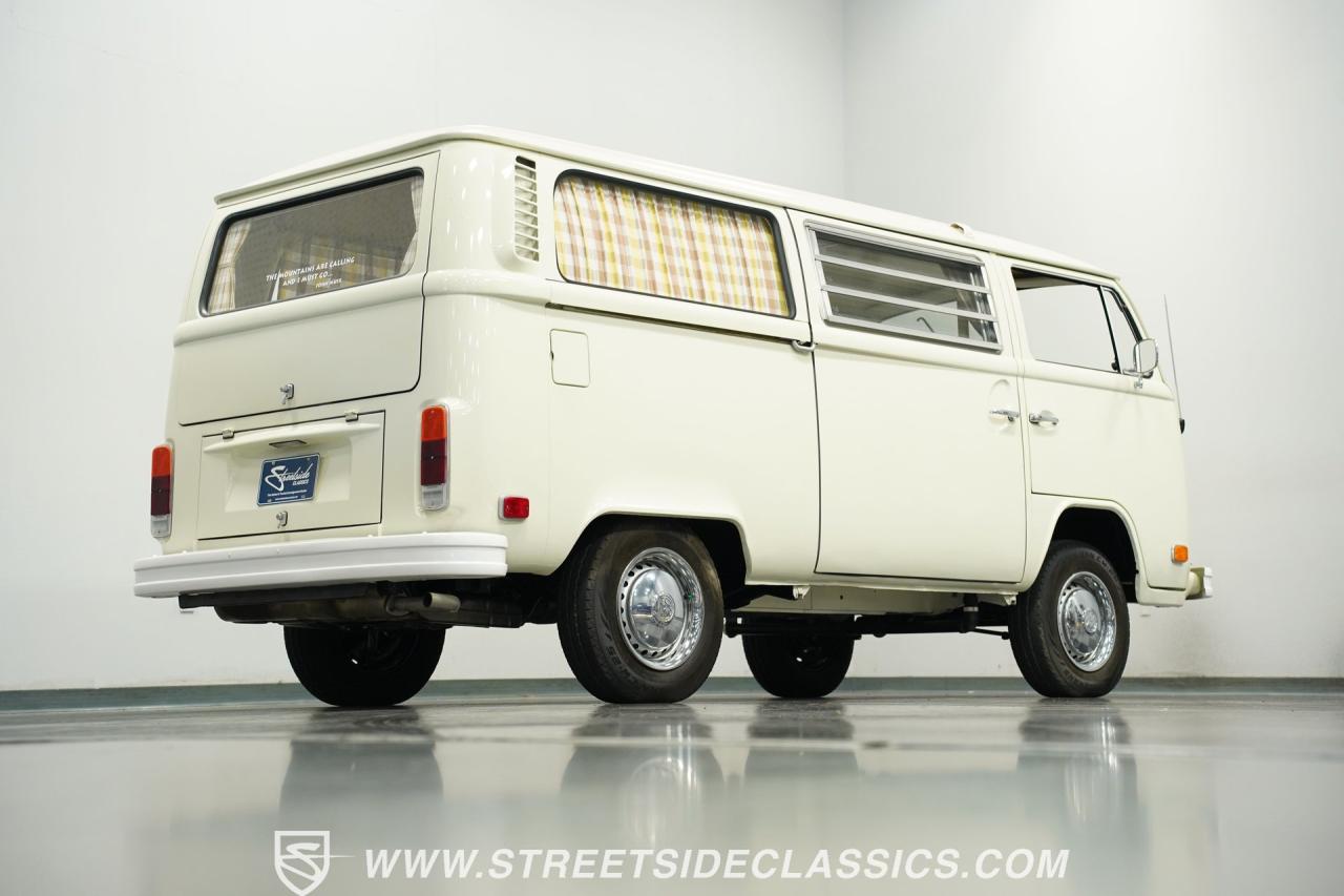 1973 Volkswagen Westfalia Camper Bus
