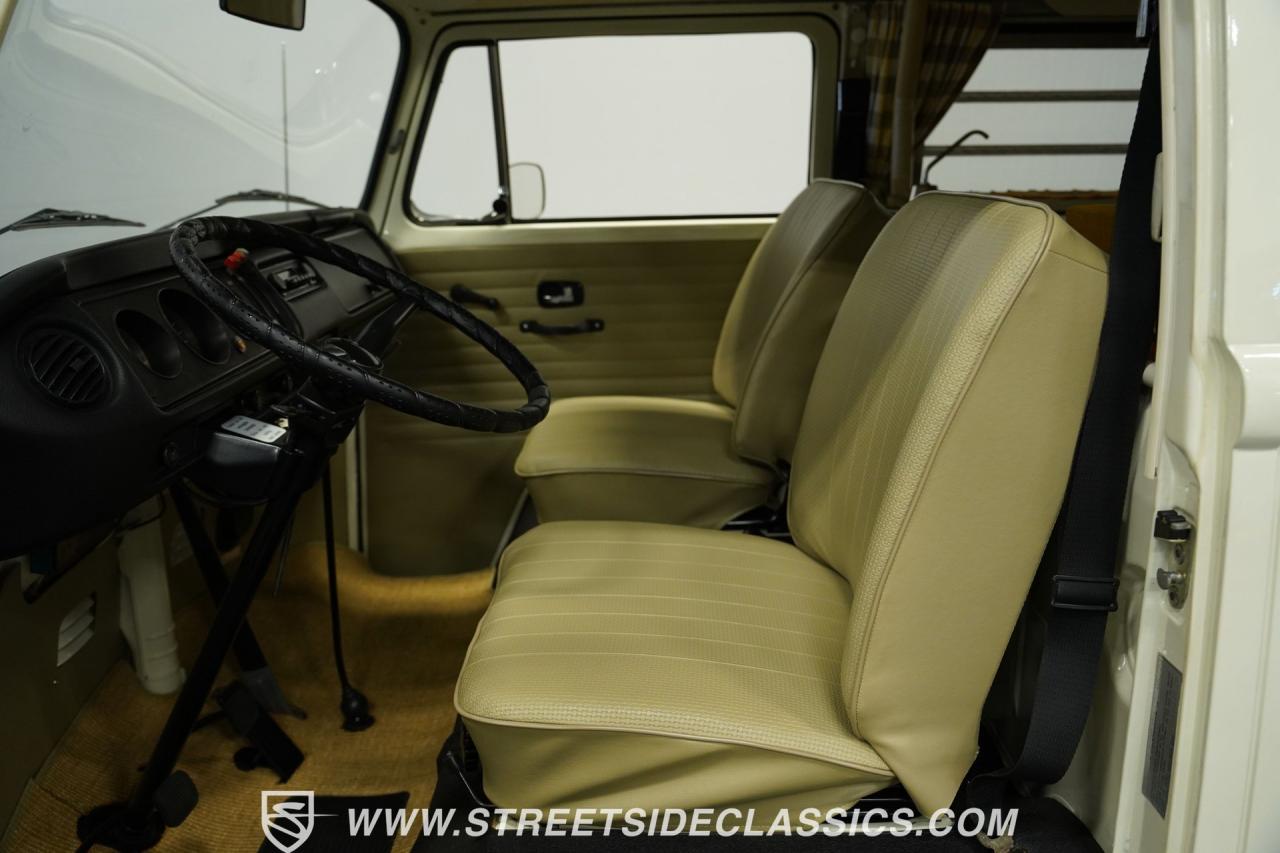 1973 Volkswagen Westfalia Camper Bus