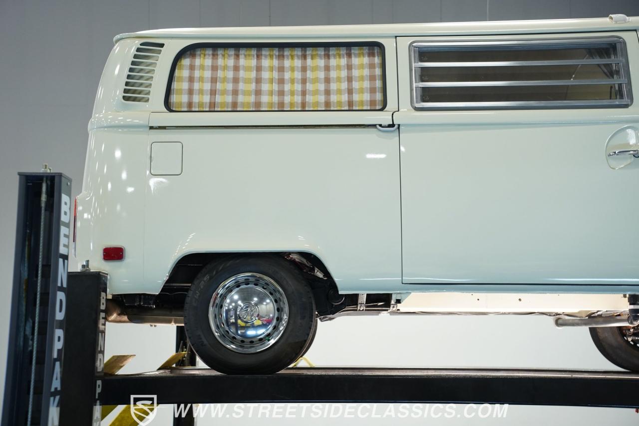 1973 Volkswagen Westfalia Camper Bus
