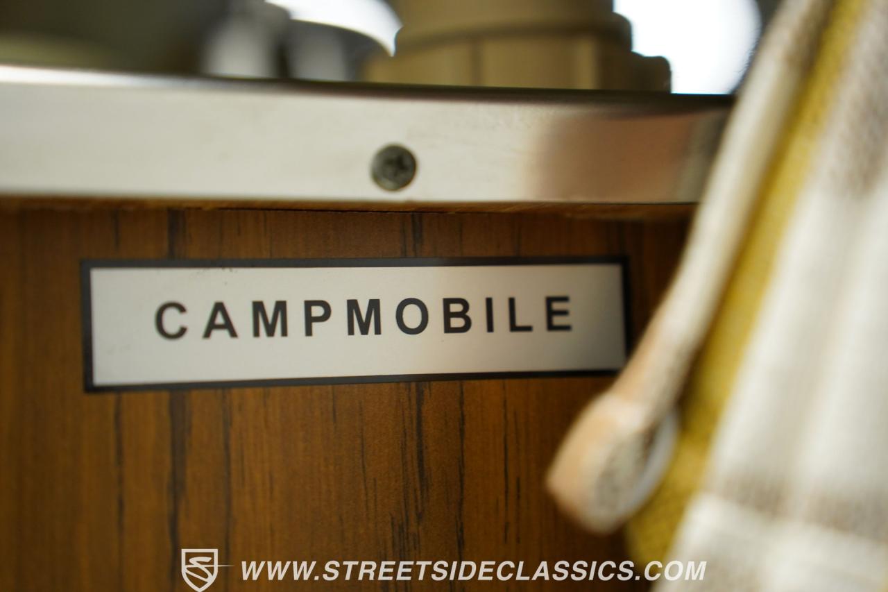 1973 Volkswagen Westfalia Camper Bus