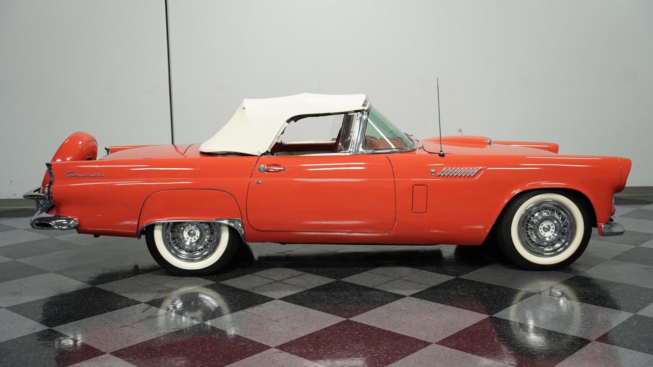 1956 Ford Thunderbird