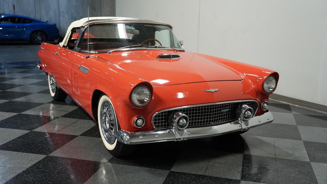 1956 Ford Thunderbird