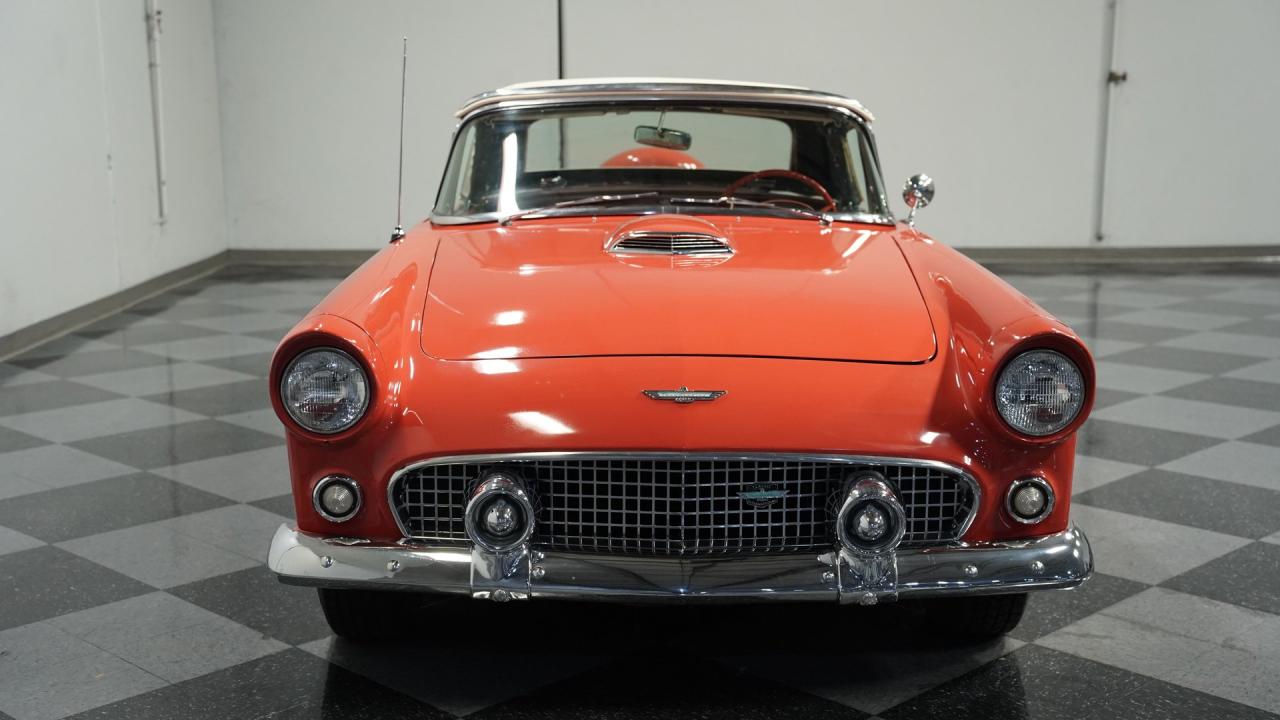 1956 Ford Thunderbird