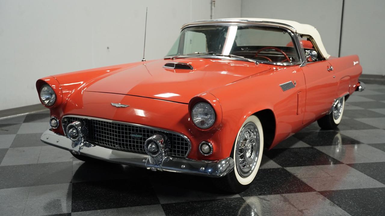1956 Ford Thunderbird
