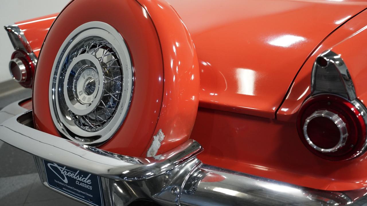 1956 Ford Thunderbird