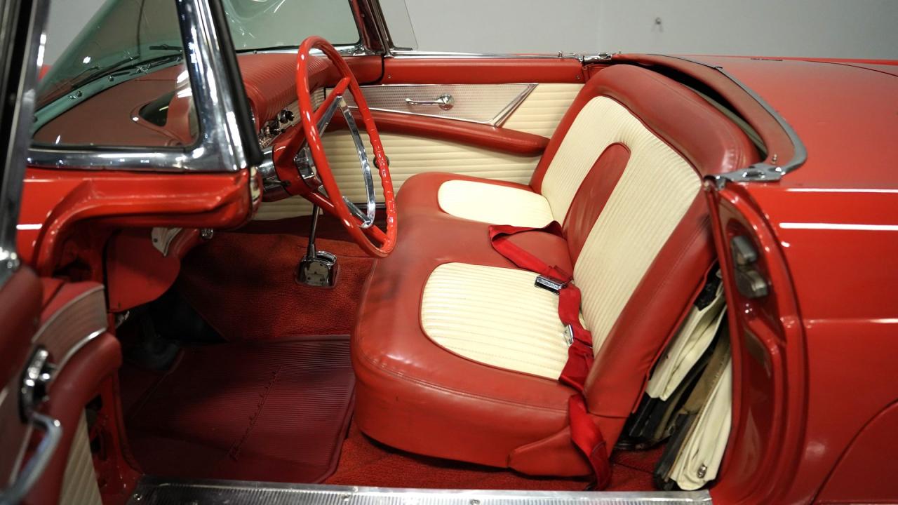 1956 Ford Thunderbird