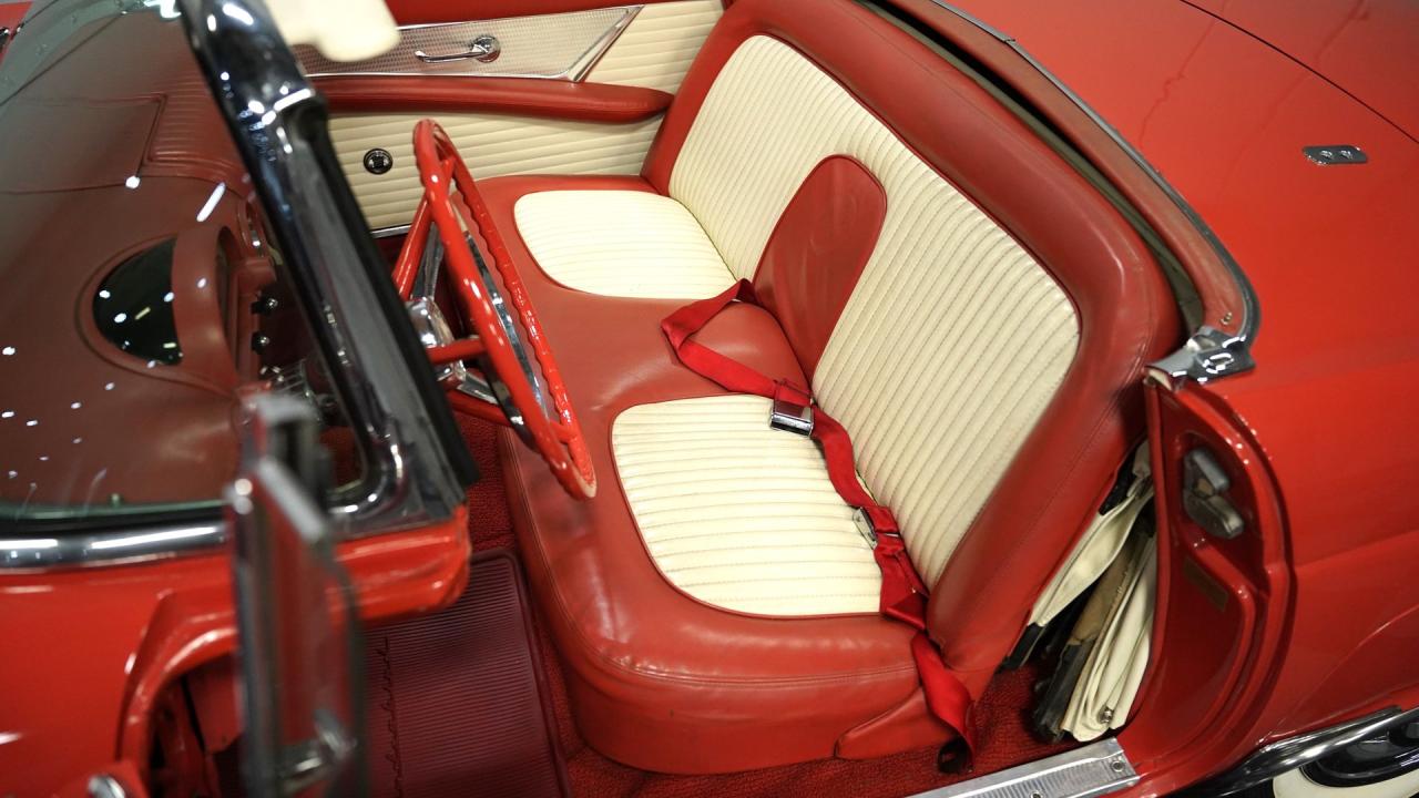 1956 Ford Thunderbird