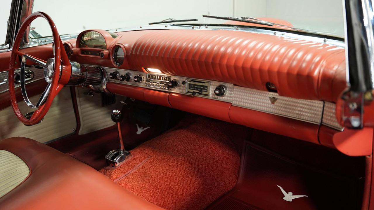 1956 Ford Thunderbird