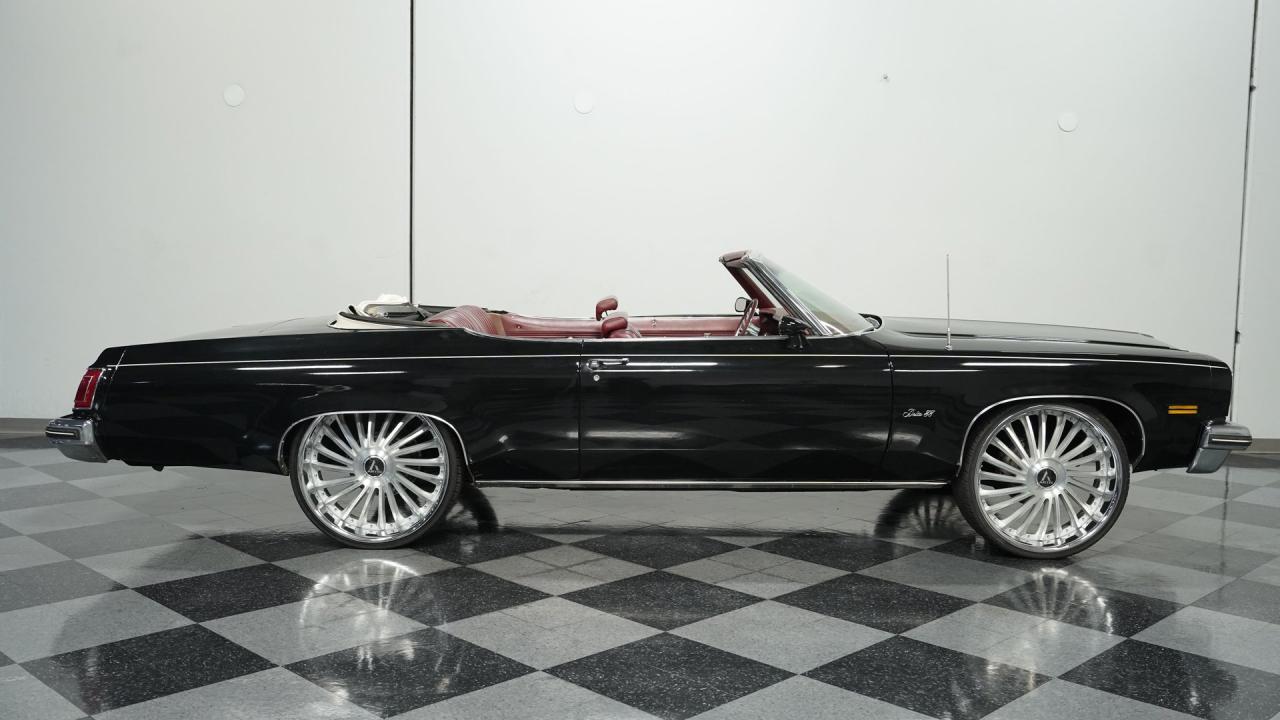 1975 Oldsmobile Delta 88 Royale Convertible