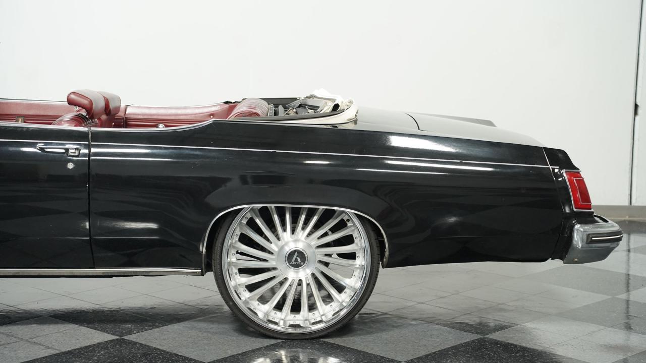 1975 Oldsmobile Delta 88 Royale Convertible