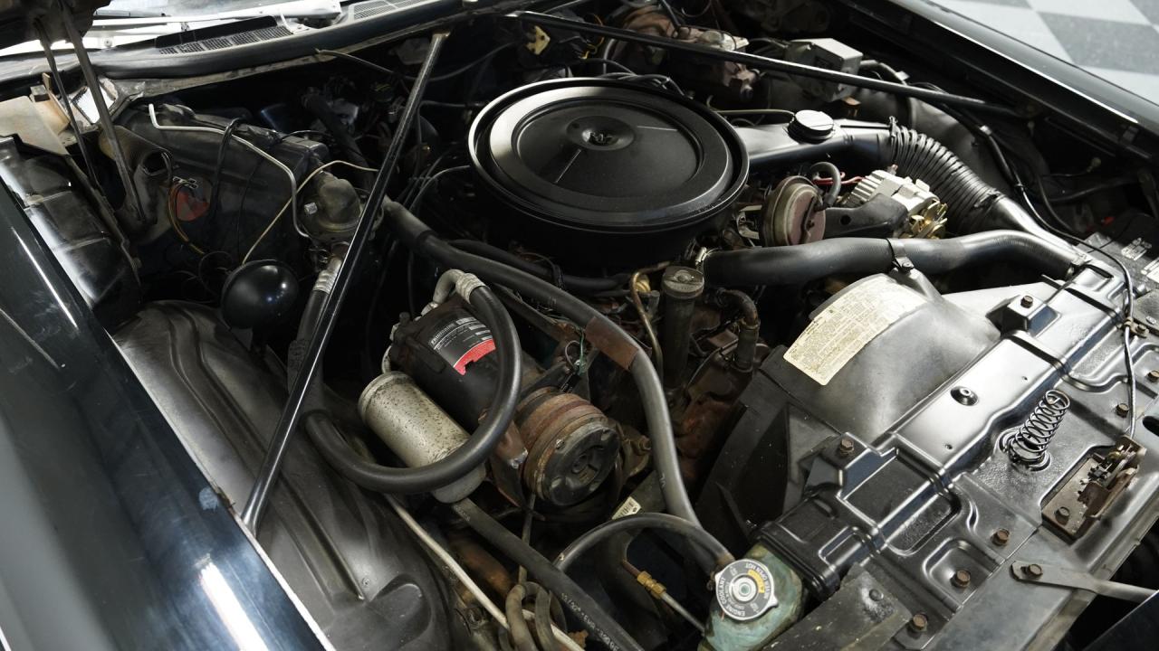 1975 Oldsmobile Delta 88 Royale Convertible