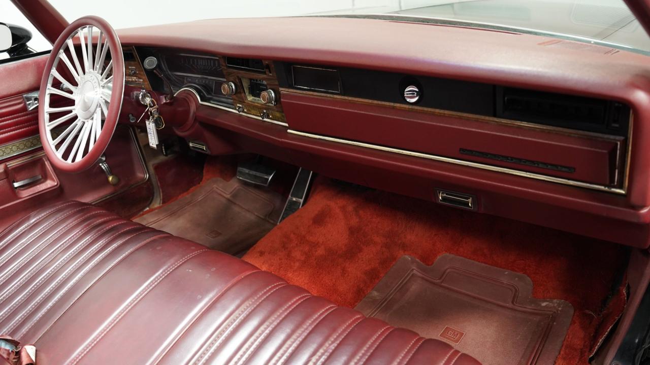 1975 Oldsmobile Delta 88 Royale Convertible