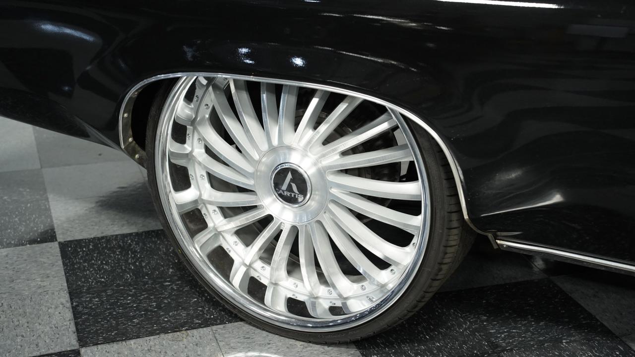 1975 Oldsmobile Delta 88 Royale Convertible