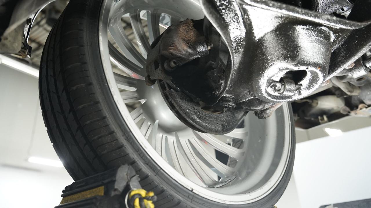 1975 Oldsmobile Delta 88 Royale Convertible