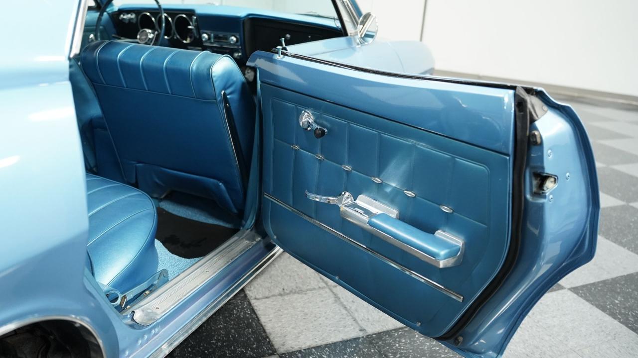 1966 Chevrolet Corvair Monza