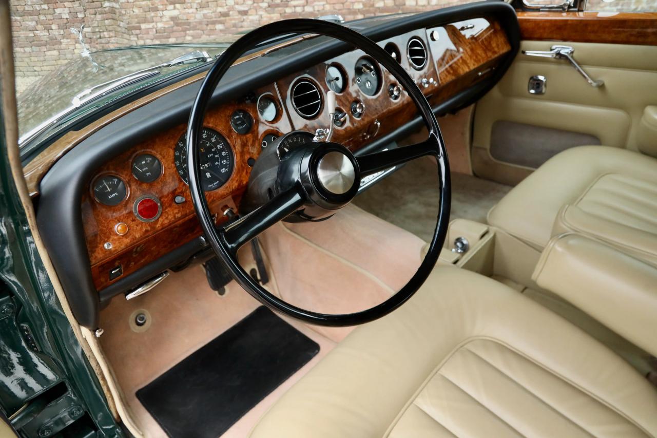 1967 Rolls - Royce Silver Shadow Saloon &ldquo;Chippendale dash&rdquo;
