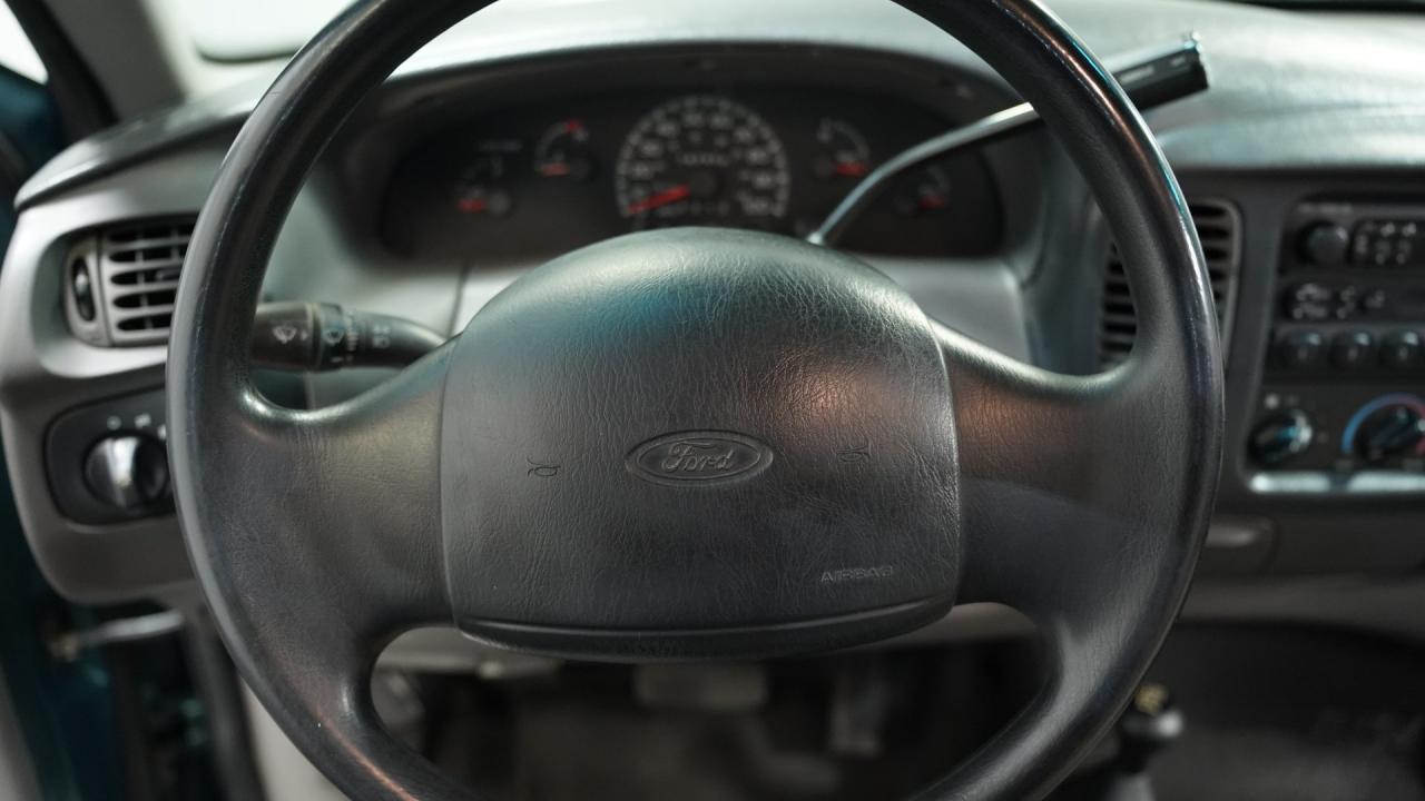 1998 Ford F-150 XL 4X4