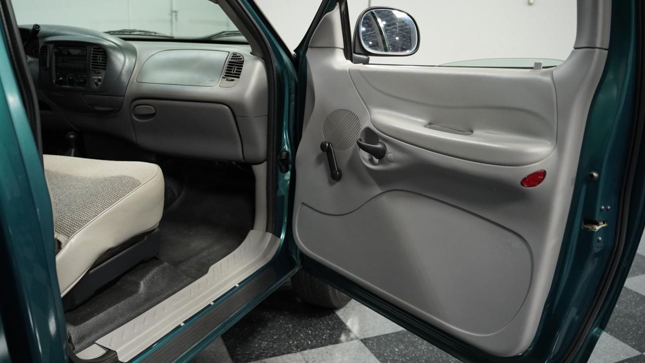 1998 Ford F-150 XL 4X4