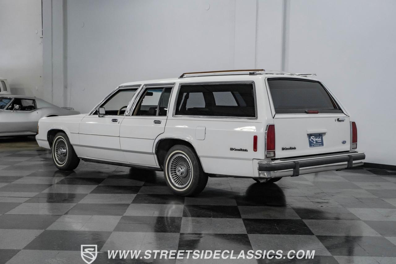 1990 Ford LTD Crown Victoria Wagon