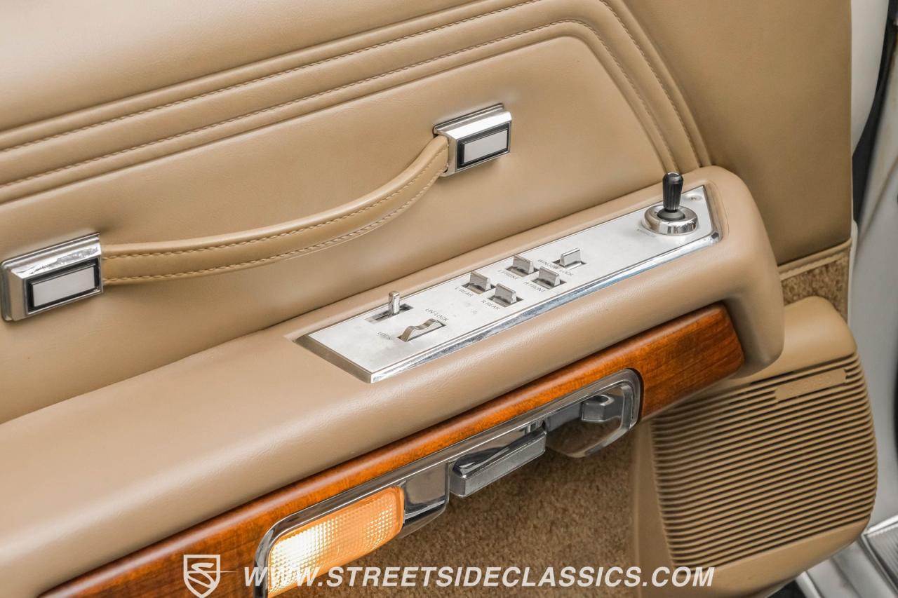 1990 Ford LTD Crown Victoria Wagon