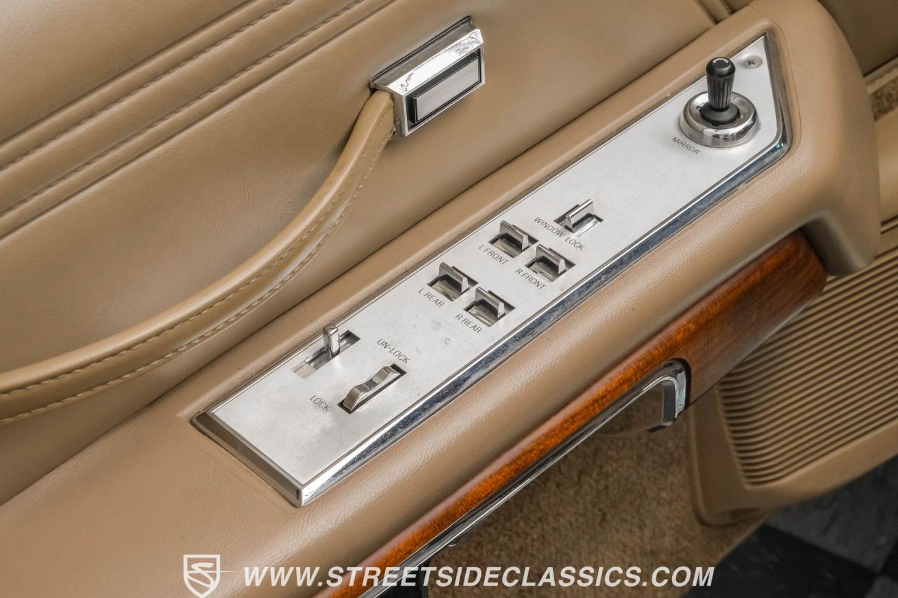 1990 Ford LTD Crown Victoria Wagon