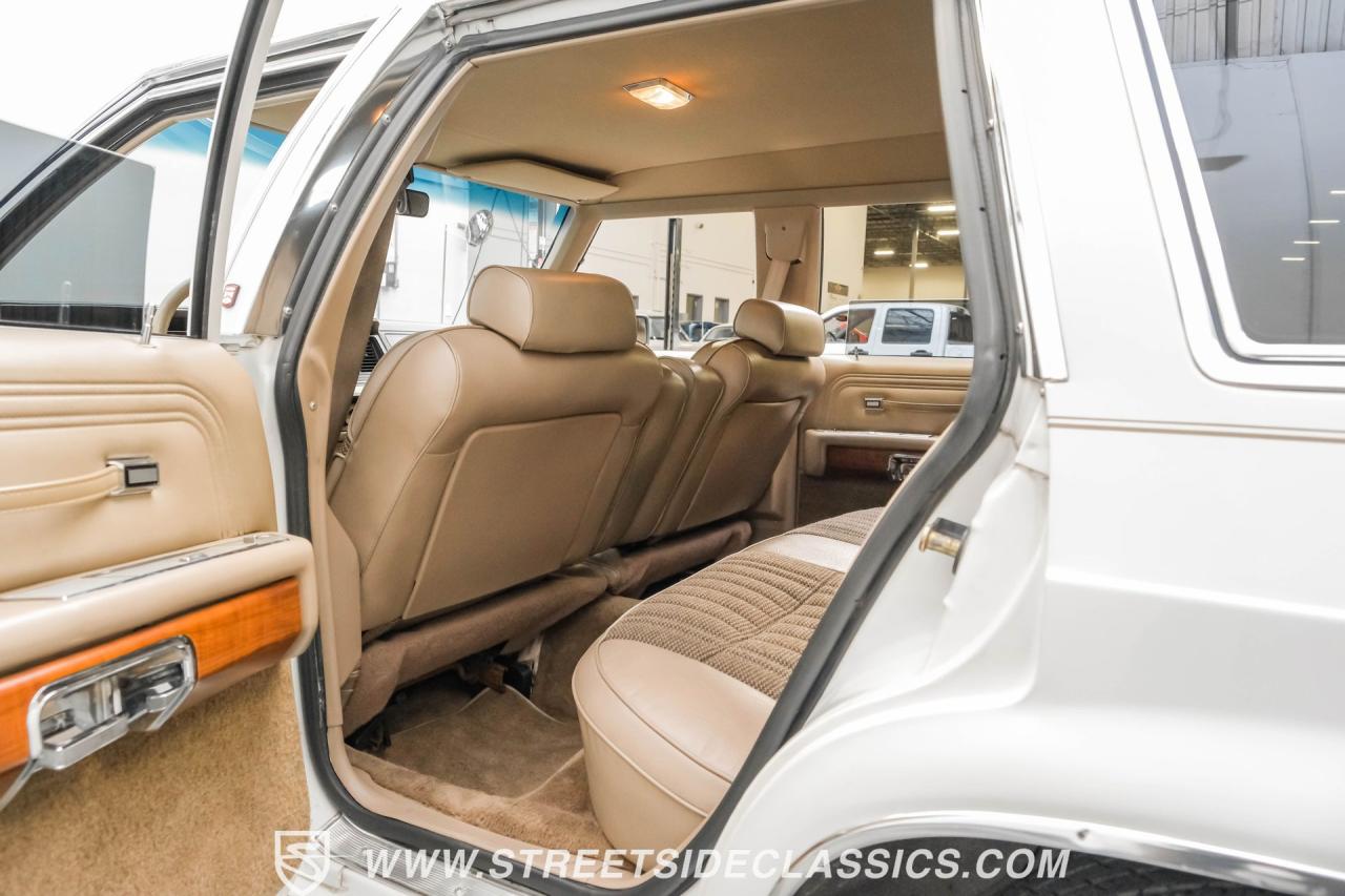 1990 Ford LTD Crown Victoria Wagon