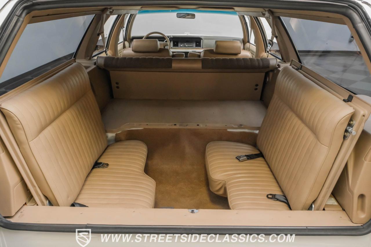 1990 Ford LTD Crown Victoria Wagon