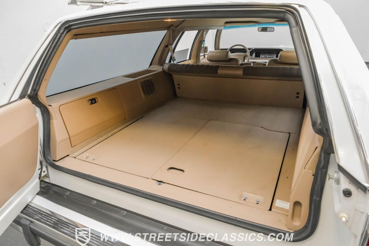 1990 Ford LTD Crown Victoria Wagon