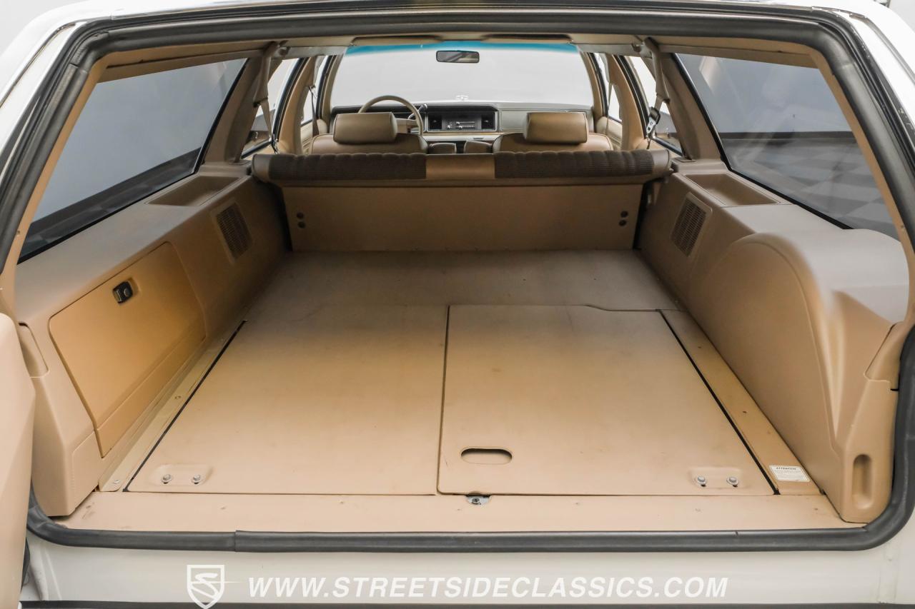 1990 Ford LTD Crown Victoria Wagon