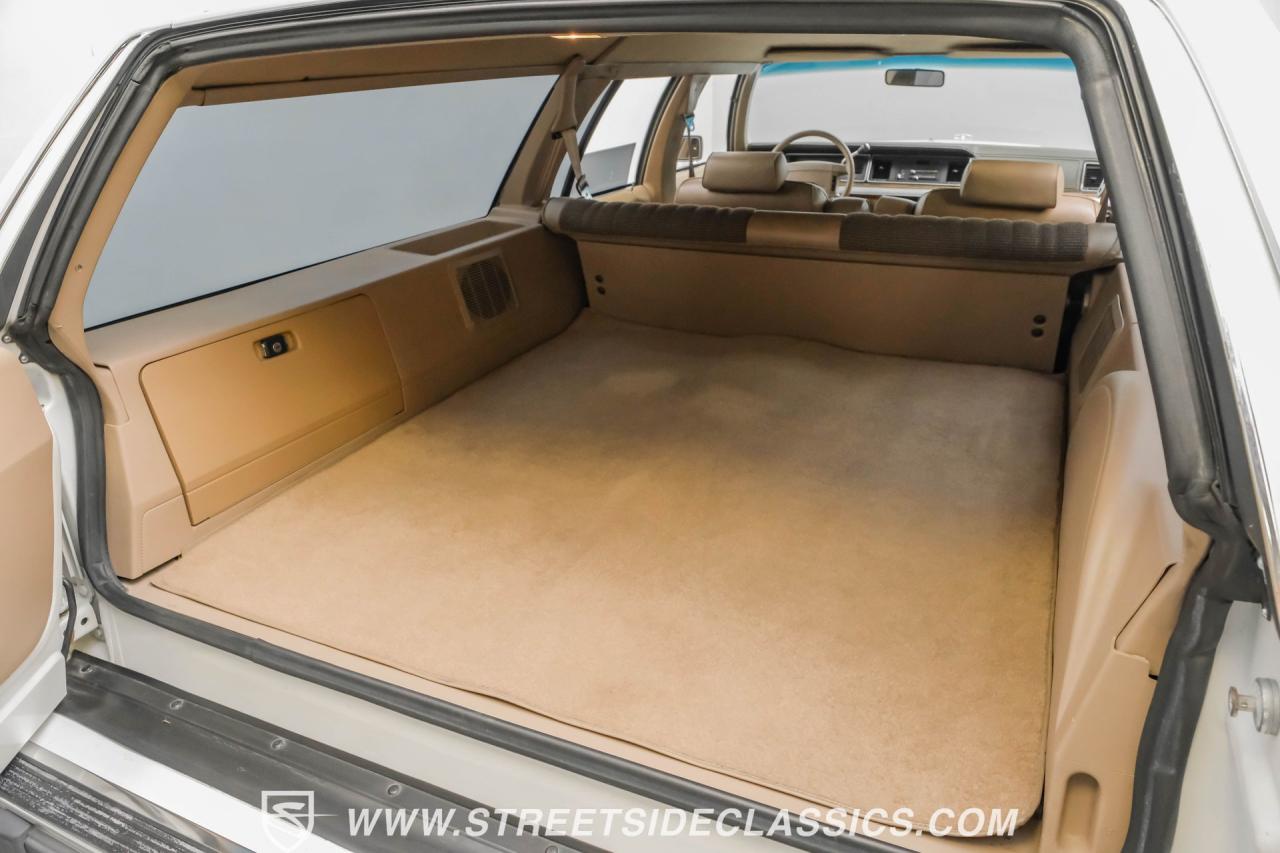 1990 Ford LTD Crown Victoria Wagon