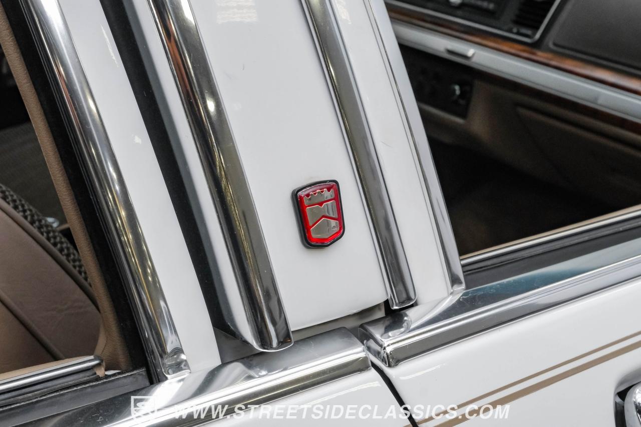 1990 Ford LTD Crown Victoria Wagon