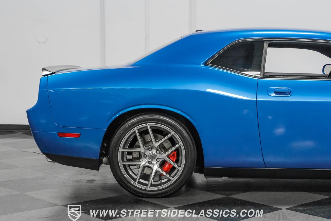 2009 Dodge Challenger SRT-8