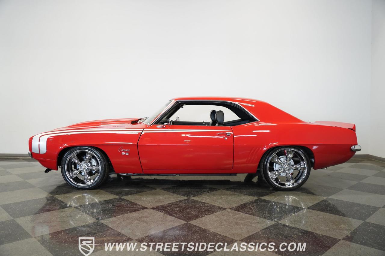 1969 Chevrolet Camaro RS/SS Restomod Tribute