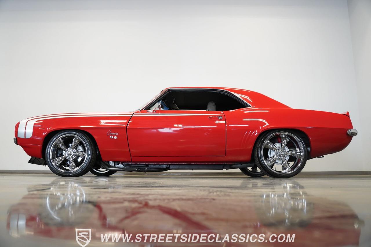 1969 Chevrolet Camaro RS/SS Restomod Tribute