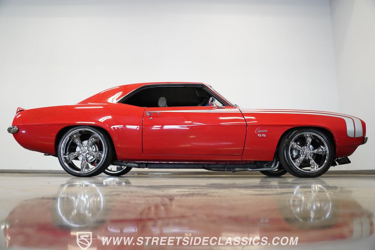 1969 Chevrolet Camaro RS/SS Restomod Tribute