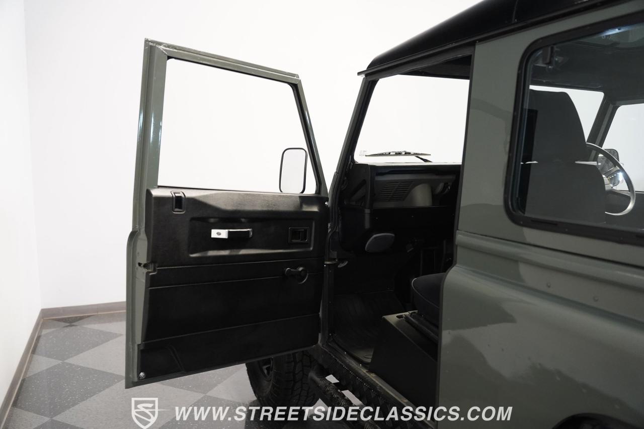 1991 Land Rover Defender