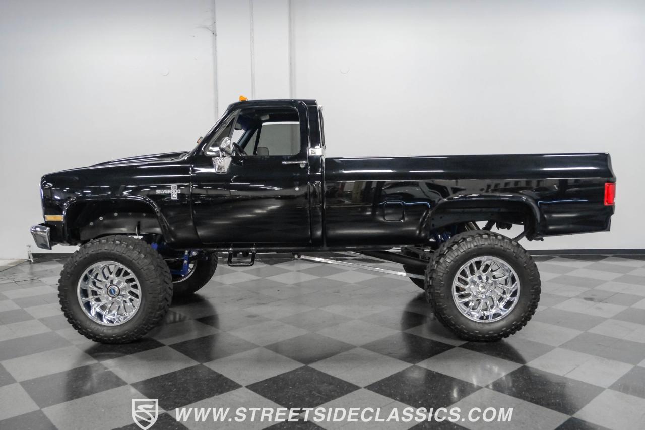 1986 Chevrolet K30 Silverado 4X4