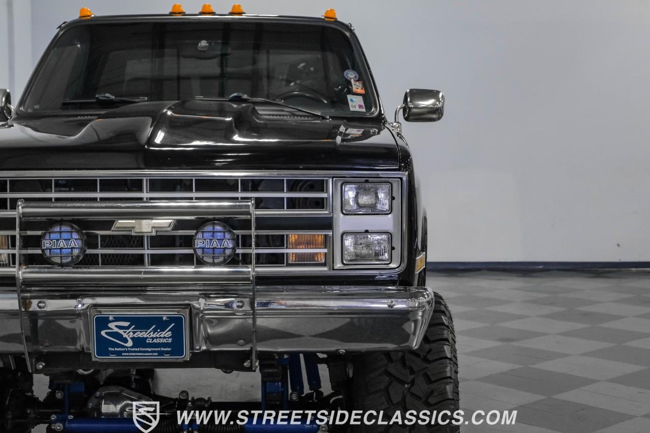 1986 Chevrolet K30 Silverado 4X4