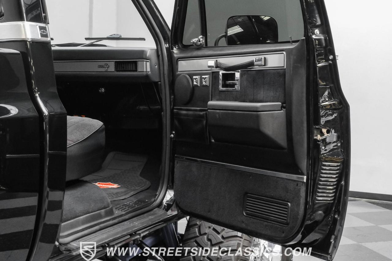 1986 Chevrolet K30 Silverado 4X4